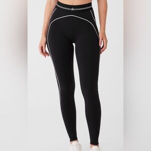 Alo AirBrush Heart-throb leggings